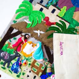 Christmas Quilt Wall Hanging - 3D Peruvian Textile Wall Art Room Decor- Decor Holiday Arpillera Work Tapestrie - thumbnail 4
