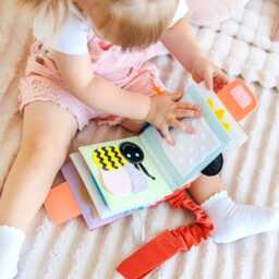 Educational Quiet Book For 6-Month-Olds - Interactive Learning Toy By Minimoms - thumbnail 2