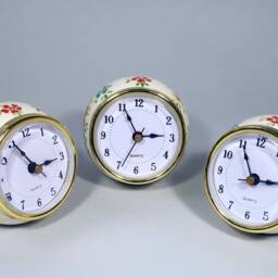 Small Desk Clock in A Ceramic Floral Ball, Custom Table - thumbnail 4
