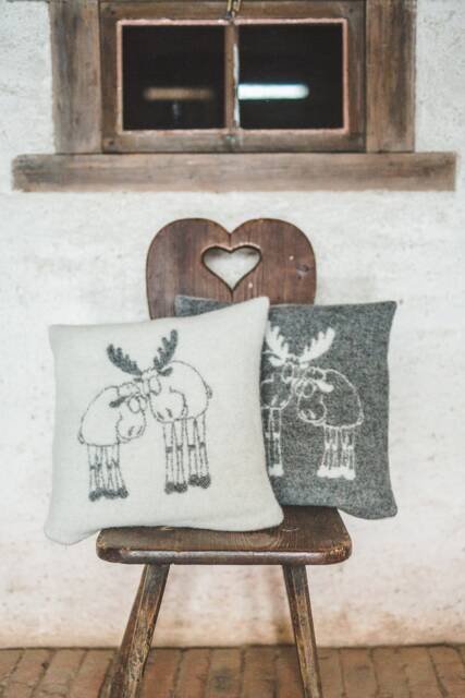 40x40 cm Pillow Cushion, Natural Wool New Zealand 100%, Double-Sided Cover, Moose, Anti-Allergic - image 1