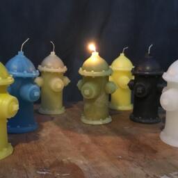 Fire Hydrant Candles/Candle/Figure/Sculpture/Candle 3D/Unique/Gift/Home Decor/Art Design/Design Candle/Fashionable Candle/Art/Deco/ - thumbnail 3