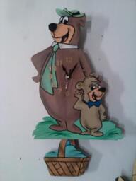 Vintage Yogi & Boo Pendulum Clock With Swinging Picnic Basket