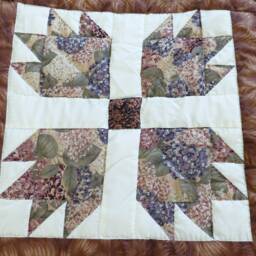 Bear Paw Hand-Quilted Quilt King Size, Rustic Brown Autumn Amish Style Patchwork, Heirloom Cotton Bedspread, Handmade Mountain Cabin Decor - thumbnail 4
