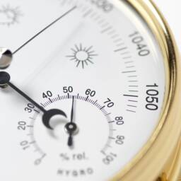 Tabic Solid Brass Barometer With Built in Hygrometer & Thermometer, Heavy Lacquered - 1/2Kg, Handmade in England - thumbnail 3