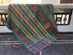 Handmade Reversible Cotton Kantha Quilt Vintage Indian Sari Bohemian Throw - thumbnail 1