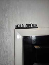Hello Guv'nor Door Topper, British-Themed Wall Decor, Quirky Home Accent, Fun Entryway Sign, Unique Gift For Anglophiles - thumbnail 1
