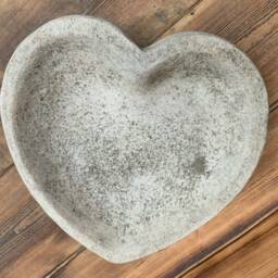 stone Garden Bird Bath Bowl Love Heart Ornament Top Only - thumbnail 3