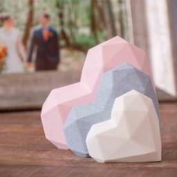 Geometric Pink Heart Ornament Set Home Decor, Freestanding Hearts Accents - thumbnail 2