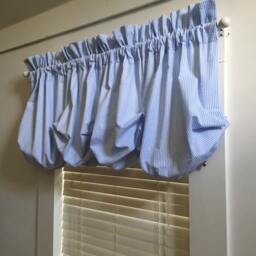 Baby Boy Blue Seersucker Balloon Curtain Without Ruffles - thumbnail 3