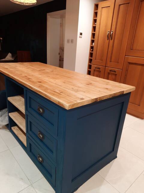 Large Shaker Kitchen Island - image 1