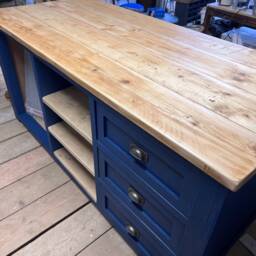 Large Shaker Kitchen Island - thumbnail 4