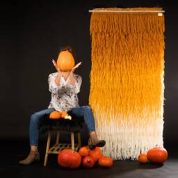 Saule - Orange Ombre Shaggy Wall Hanging Handwoven Wool Fringe Tapestry - thumbnail 4