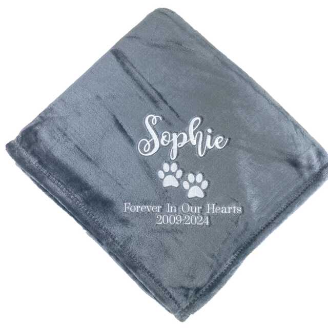 Personalized Pet Blanket - image 1