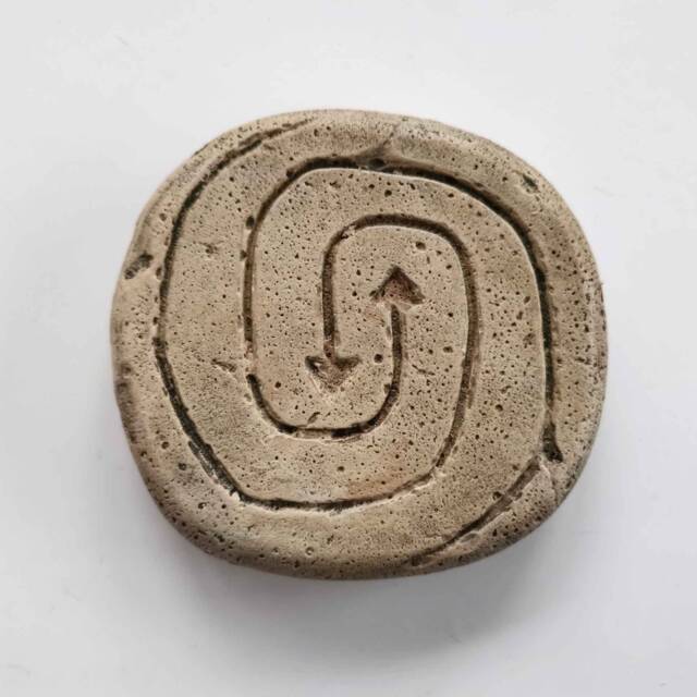 Reproduction Of Idol Plaque Valdivia Culture 10 - image 1
