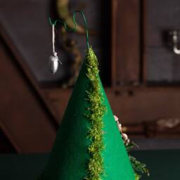 Felted Christmas Tree, Small Holiday Tree Centerpiece, Natural Xmas Organic Decor - thumbnail 4