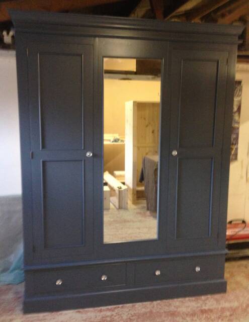 Wardrobe - 2 Door Drawer Edwardian Style Triple Wardrobe With Mirror - image 1