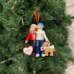 Personalised Christmas Tree Decoration /Ornament Couple With Tan Dog Beautiful Gift - thumbnail 4