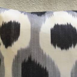 Silk Ikat Pillow Cover, Handwoven Decorative Cushion - 16x16 - thumbnail 2