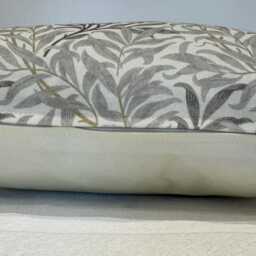 William Morris Willow Bough Natural Fabric Rectangle Cushion Cover/Room Decor/ Gifts - thumbnail 2