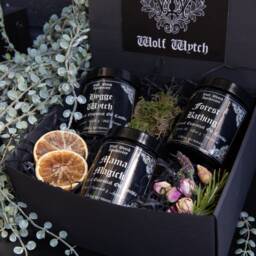 Gothic Candle Gift Set, Vegan Essential Oil Box, Crystal Box - thumbnail 3
