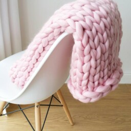 Giant Pink Merino Wool Chunky Knit Blanket Luxury Bed Runner - thumbnail 2