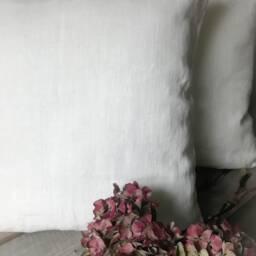 stonewashed Linen Pillow Case in Off White/Milk White/Optic White/ Linen Cushion Cover With Hidden Zipper Cream White - thumbnail 3