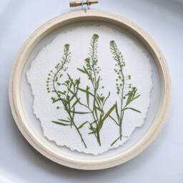 Framed Flowers Wall Art, Green Flowers, Hoop Art Decor, Botanical Gifts, Floral Arts, Flower Nature Lovers Gift - thumbnail 3