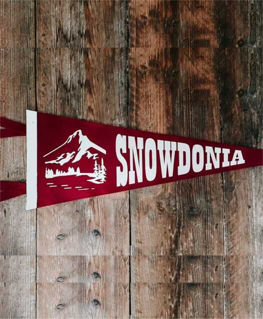 Snowdonia Pennant Flag/Felt Pennant Wall Hanging Banner National Park Souvenir Outdoors Hike Wales Caravan Mountain Peak