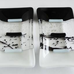 Fused Glass Soap Dish in Black & White By Bprdesigns - thumbnail 4