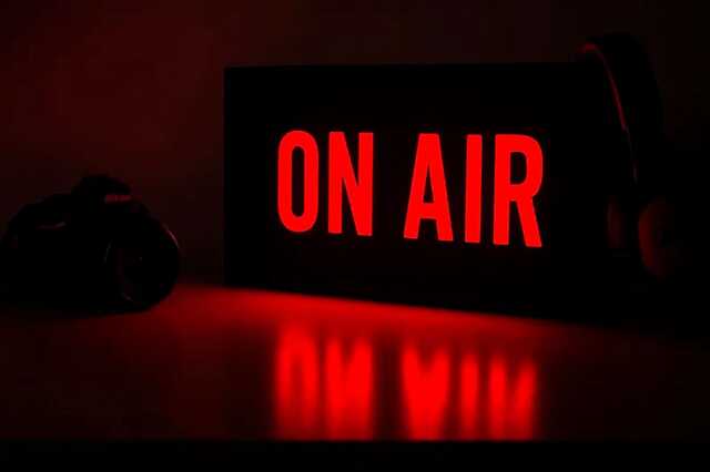 On Air Led Light Box, Sign, Recording Sign, Podcasting Lightbox With Plexiglas Slide - image 1