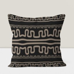 Ethnic Turkish Kilim Cushion Cover, Boho Southwestern Pillow Case, Aztec Farmhouse Style Home Decor - thumbnail 4