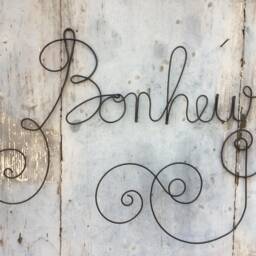 Word Happiness in Annealed Wire, Metal Message, Phrase, Quote, Sculpture, Wall Decoration, Door Plaque, Gift Idea, Decoration - thumbnail 2