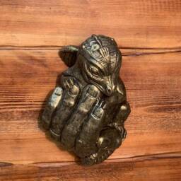 stone Garden Gold Baby Dragon in Hand Wall Plaque Hanging Concrete Ornament - thumbnail 3
