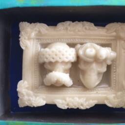 Nicho. True Love, Wedding, Anniversary, Valentine's. Couple, Skull. Day Of The Dead. Dia De Los Muertos. Retablo, Art. Hand Made. Oak - thumbnail 2