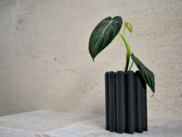 "Tall Planter ""Ladyfingers Black" - thumbnail 1