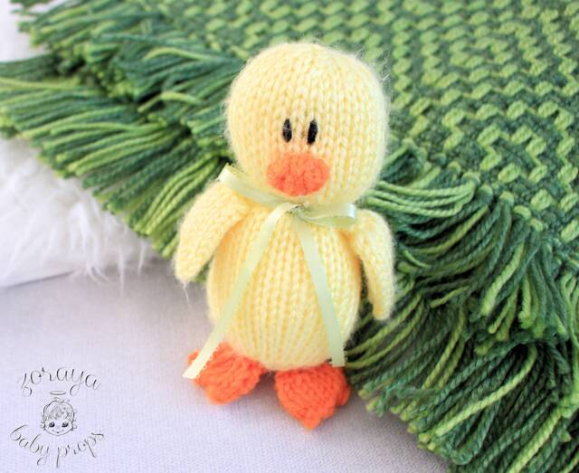 Knitted Baby Blanket & Duck Set Green Basket-Weave Photo Props - image 1