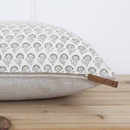 Beige Floral Hand Block Pillow Cover - Botanical Indian Printed 20 X 16 26 -- Morgan - thumbnail 2