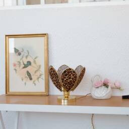 Flower Table Lamp - Leopard Pattern - thumbnail 4