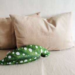 Begonia Tropical Throw Pillow For Urban Jungle Decor, Polka Dot Plant Plant Lady Gift, Green Velvet Cushion Gift Home - thumbnail 2