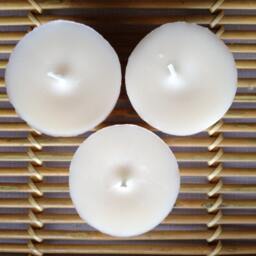 Coconut Cream Pie Strong Scented Votive Candle - thumbnail 2