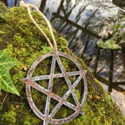 Pentacle Star Rusty Christmas Tree Decorations Pentagram Symbol Gift Rustic Wall Hanger Metal Witchcraft Presents Pagan Art 10, 20cm - thumbnail 2