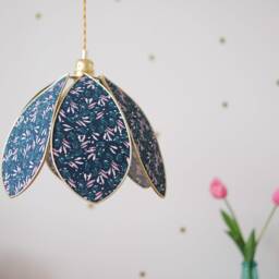 Simple Flower Pendant Light - Night Light & Gold - thumbnail 3