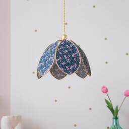 Simple Flower Pendant Light - Night Light & Gold - thumbnail 4