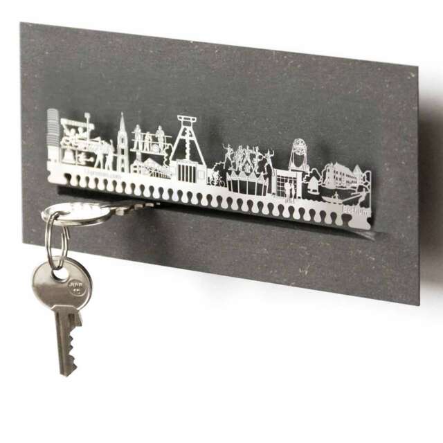 Bochum Skyline Key Rack - Stylish Souvenir Gift, Cityscape Design - image 1