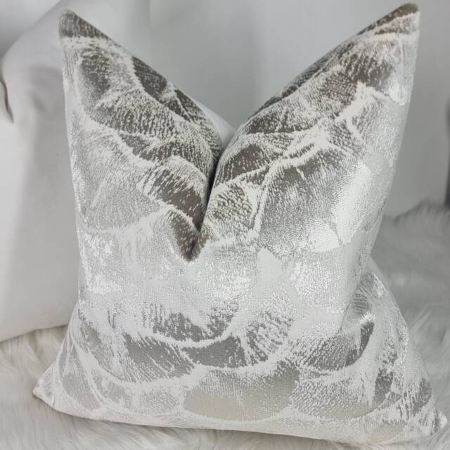 Pearl White Silver Cushion Cover - Luxury Off Velvet Pillow Metallic Foil Abstract Design Modern Sofa Decor Jarden - image 1