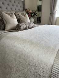Bed Runner, Cream Throw Blanket Comforter Bedspread Scarf Bedcover, Blanket, Double - King Super Size Bedding, Blake