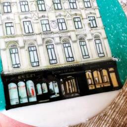 Queen's Arcade Belfast Little Landmarks Ceramic Hanging Decoration Christmas - thumbnail 3