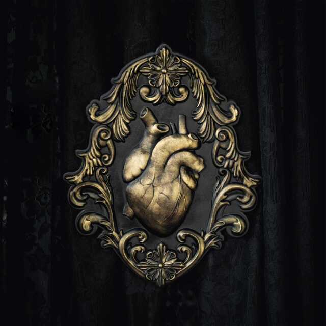 Heart Of Gold Gothic Plaque - Wall Home Decor Gallery By The Blackened Teeth