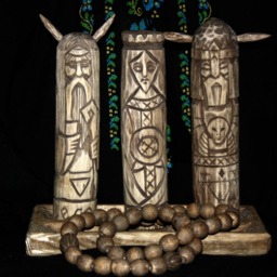 Wooden Altar. Handcrafted Statue. Veles, Chernobog, Morana - thumbnail 3