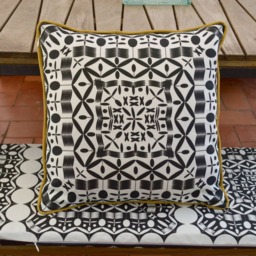 "Pillow Cover 45x45 cm 18""x 18" - thumbnail 2